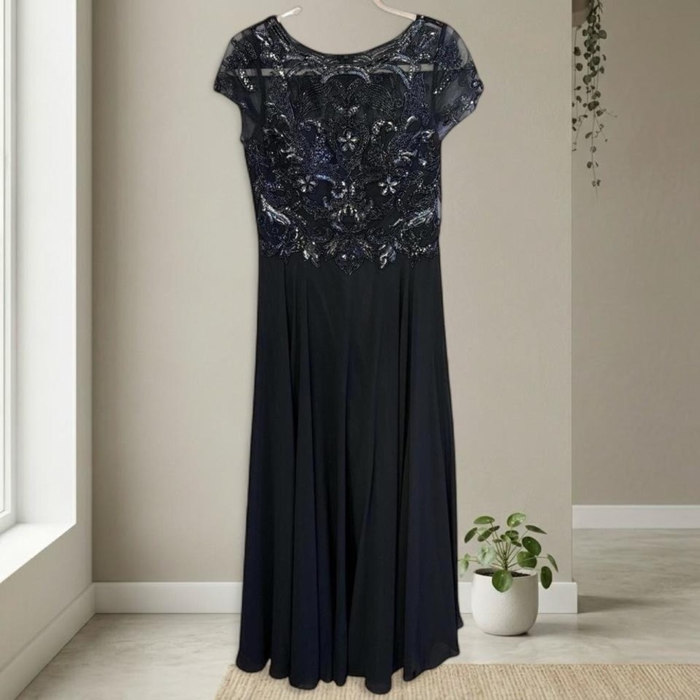 Holiday dress perfect for work parties Dark grey maxi formal dress with lace